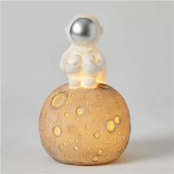 Pilbeam Kids - Astronaut Sculptured Light